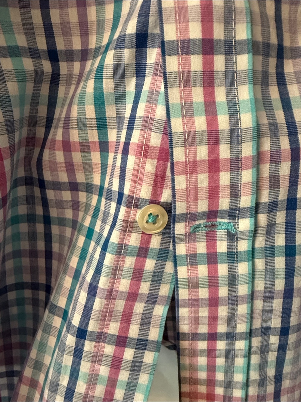 Izod Men's Premium Essentials Blue and Pink Plaid Button-Down Shirt Medium - Picture 9 of 14